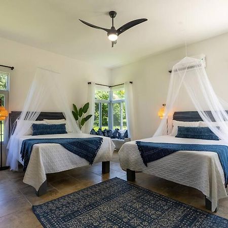 Ivy'S Cove Beach Side Condo - Luxury Villa Whitehouse Eksteriør billede