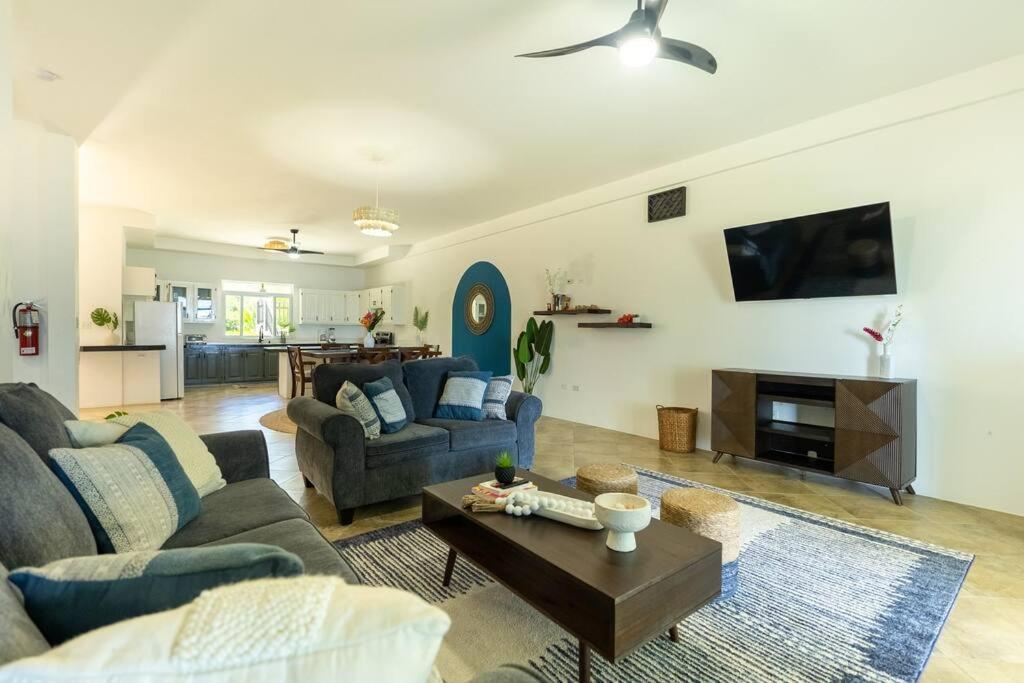 Ivy'S Cove Beach Side Condo - Luxury Villa Whitehouse Eksteriør billede