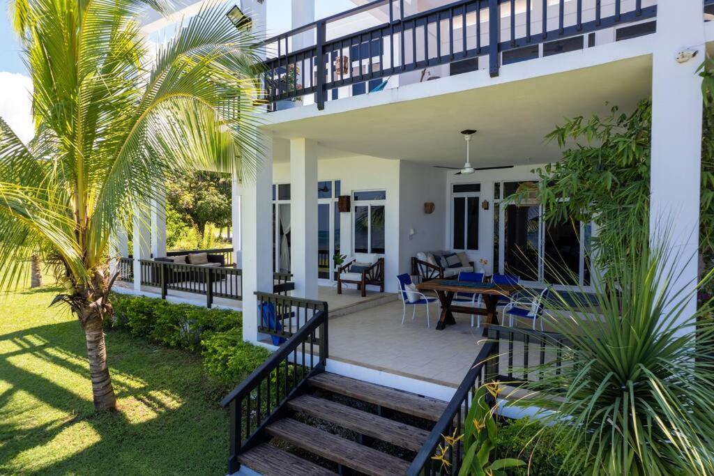 Ivy'S Cove Beach Side Condo - Luxury Villa Whitehouse Eksteriør billede