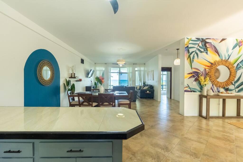 Ivy'S Cove Beach Side Condo - Luxury Villa Whitehouse Eksteriør billede